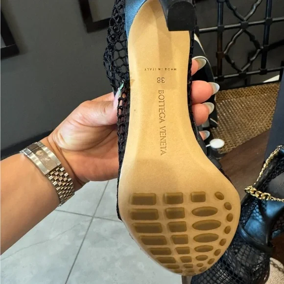 Bottega Veneta Black Mesh Heels with Gold Chain - Picture 6 of 9